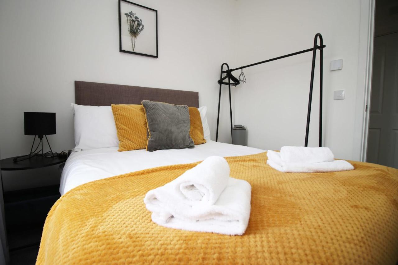 Beachview By Mia Living Close To Beach, Free Parking, Modern 2 Bedroom Apartment บาร์รี ภายนอก รูปภาพ